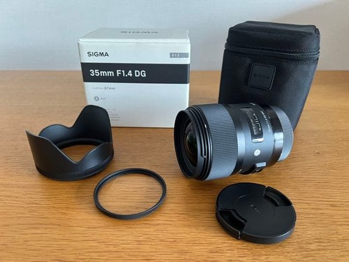 Sigma 35mm hsm art - f1.4,